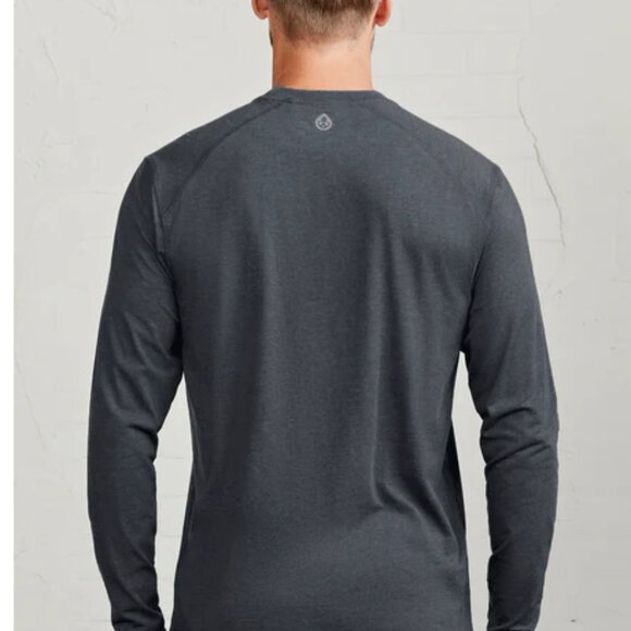 Tasc Carrollton Long Sleeve Fitness Shirt Gunmetal Gray - Picture 2 of 4